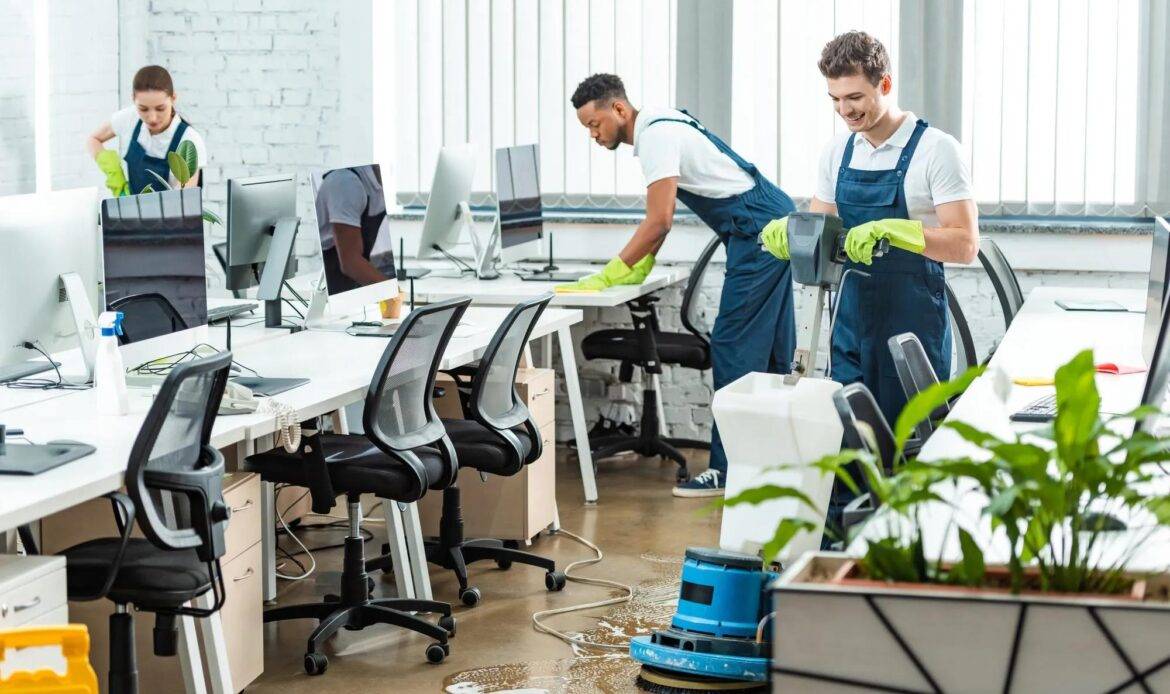 what is commercial cleaning 1696861504 (1)